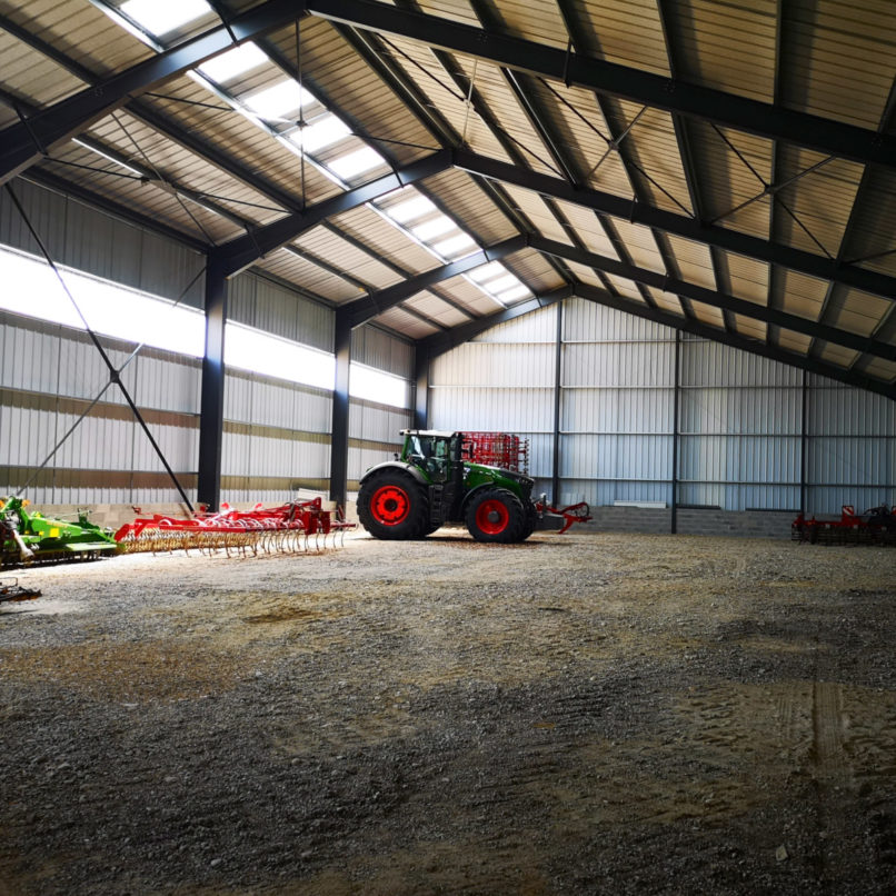 Ossature Intérieure Bâtiment agricole de stockage photovoltaïque à Auribail (31)