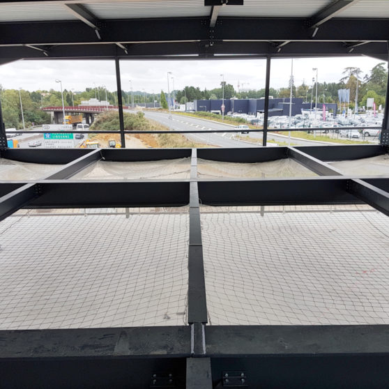 Filet de sécurité sous le plancher avant coulage de la dalle - FORD LORMONT