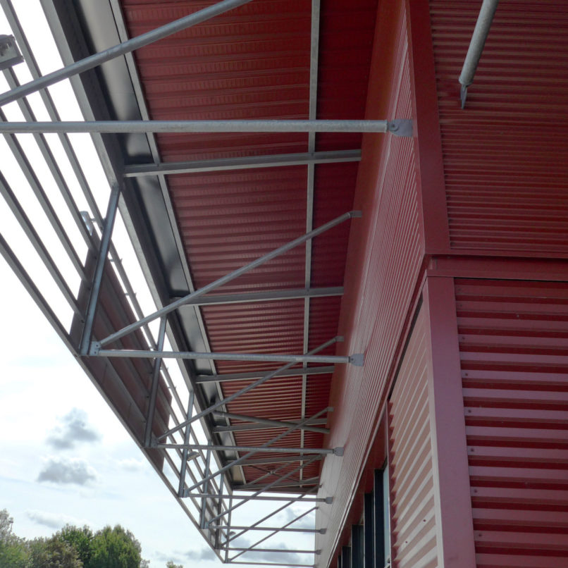 RETAIL PARK GRUCHET LE VALASSE auvent façade architecturale