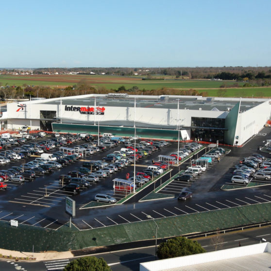 VAL LUMIÈRE – VAUX SUR MER centre commercial