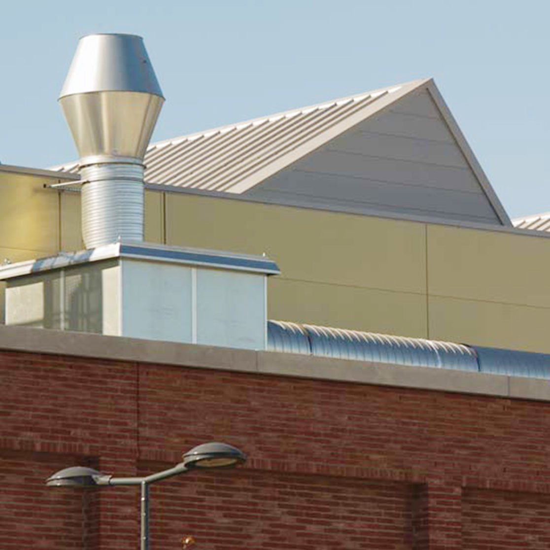 ATELIER REGIOLIS SNCF TOULOUSE couverture type sheds avec verrières