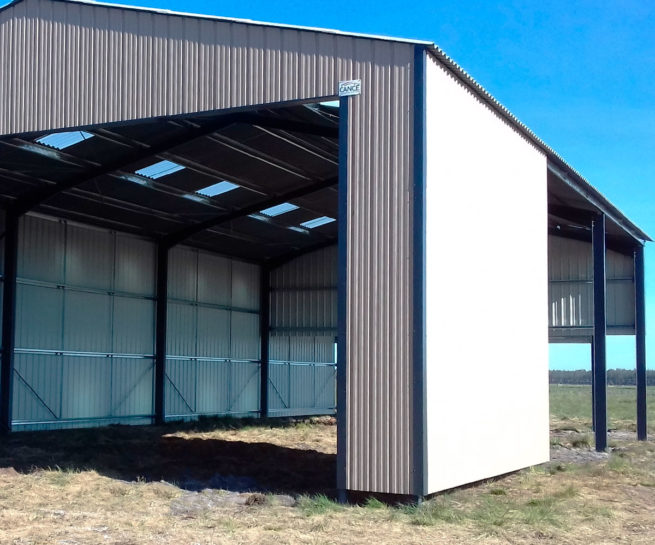 BÂTIMENT DE STOCKAGE AGRICOLE – MÉZOS couverture et bardage
