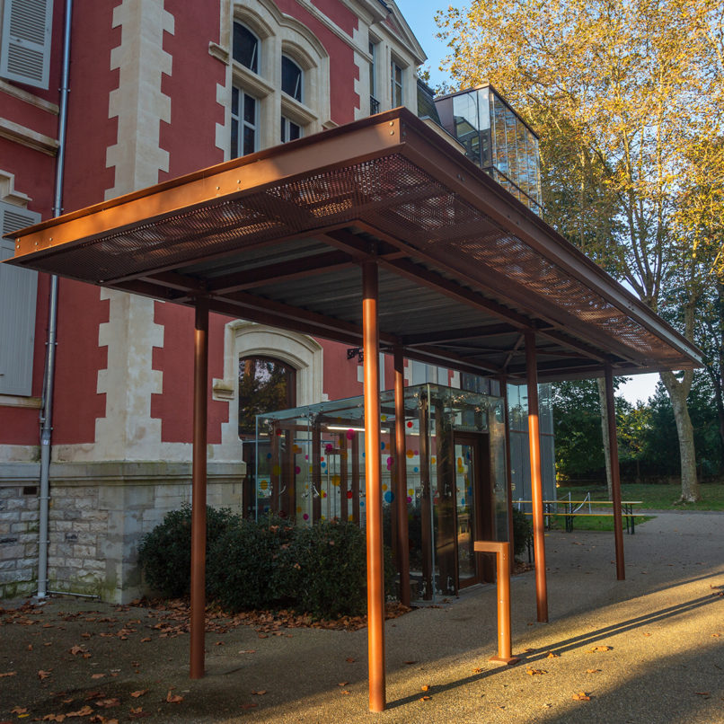 Auvent - CENTRE DE LOISIRS BAROJA