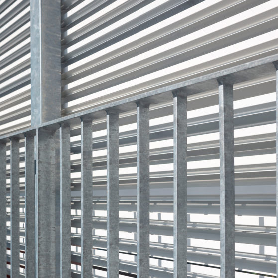 Garde-corps barreaudage vertical - LECLERC DRIVE ANGLET