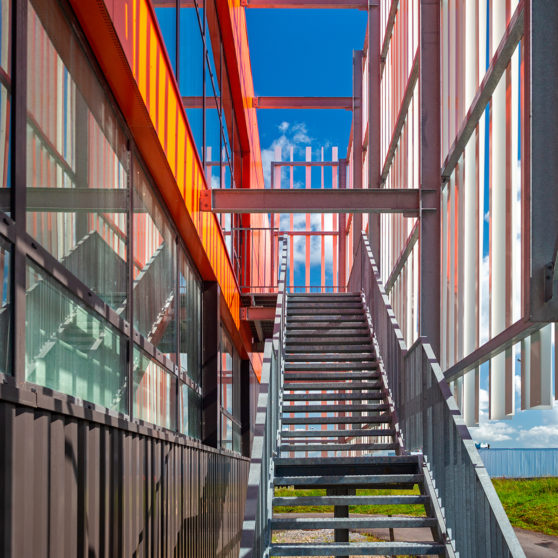 Ossature support brise-soleil - LECLERC DRIVE ANGLET