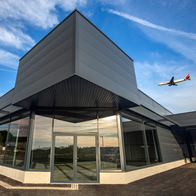 BÂTIMENT POUR CONCESSIONNAIRE MOTO