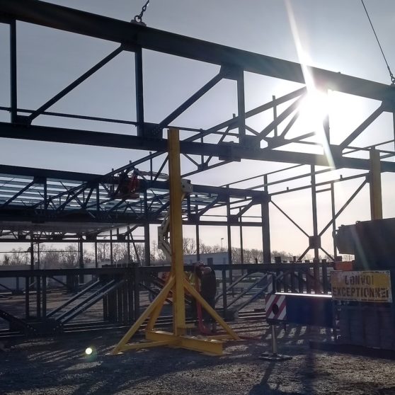 Empannons et Poutre Treillis Fountaine Pajot