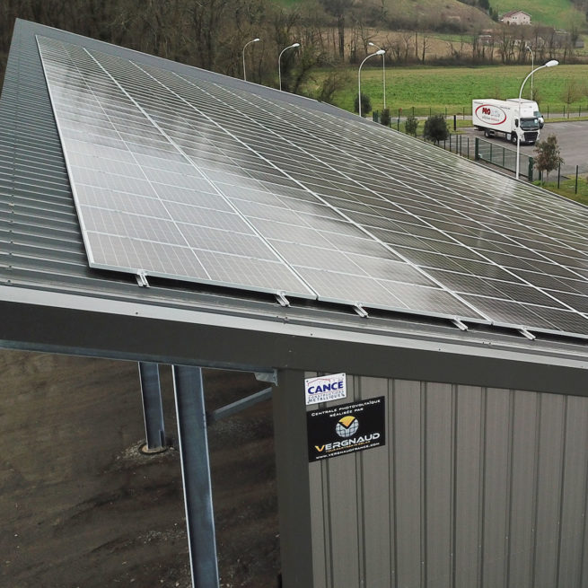 Pignon hangar photovoltaïque Vergnaud France / Orthez (64)