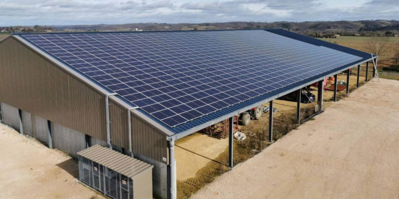 Bâtiment photovoltaïque Vergnaud France / Esclassan-Labastide (32)