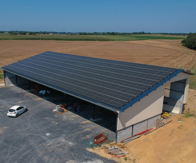 Hangar agricole photovoltaïque Irisolaris / Gensac (82) - CANCÉ