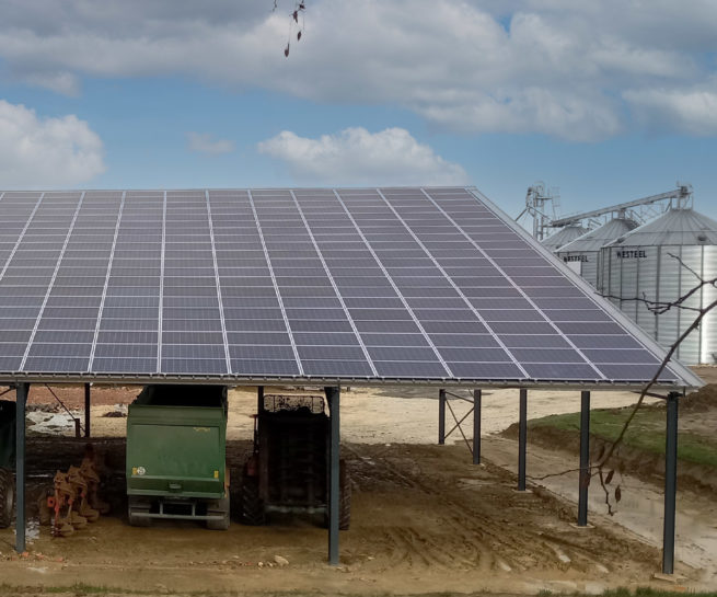 Hangar agricole photovoltaïque Irisolaris / Montignac (47)