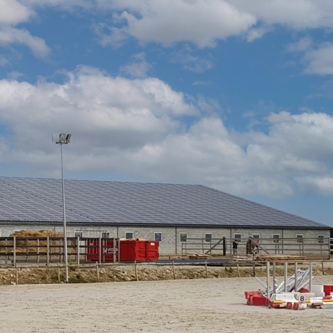 Bâtiment équestre photovoltaïque Générale du solaire / Vérines (17)