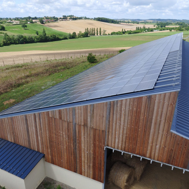 Pignon nord Bâtiment photovoltaïque EDF ENR / SAMATAN (32)