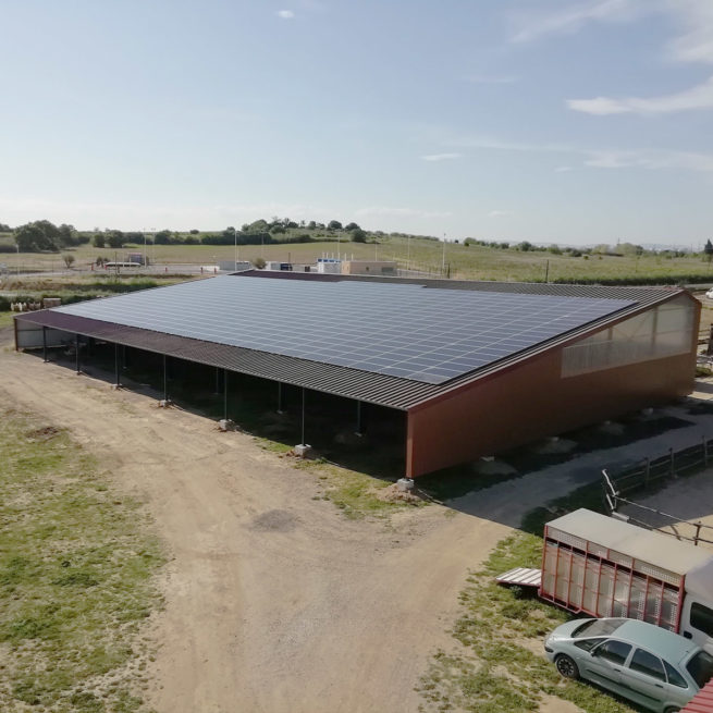 Bâtiment équestre photovoltaïque Générale du solaire / Villeneuve-de-la-Raho (66)