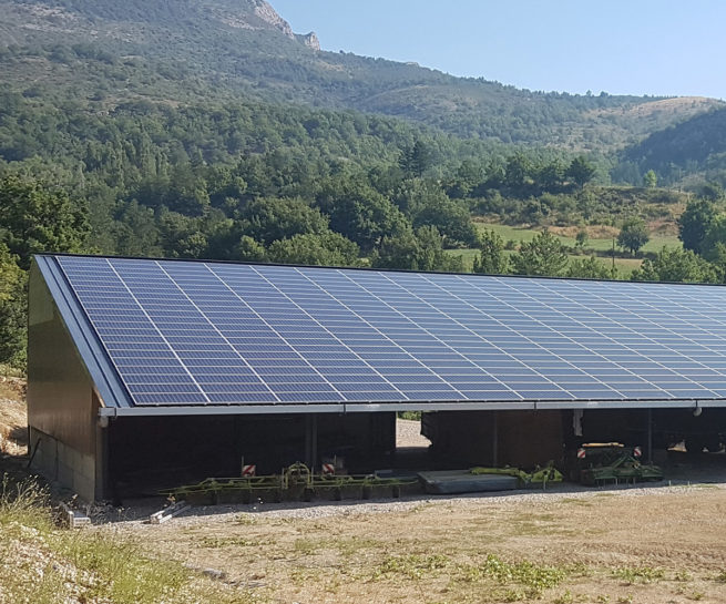 Hangar agricole photovoltaïque Albioma / bât.2 Charpey (26) - CANCÉ
