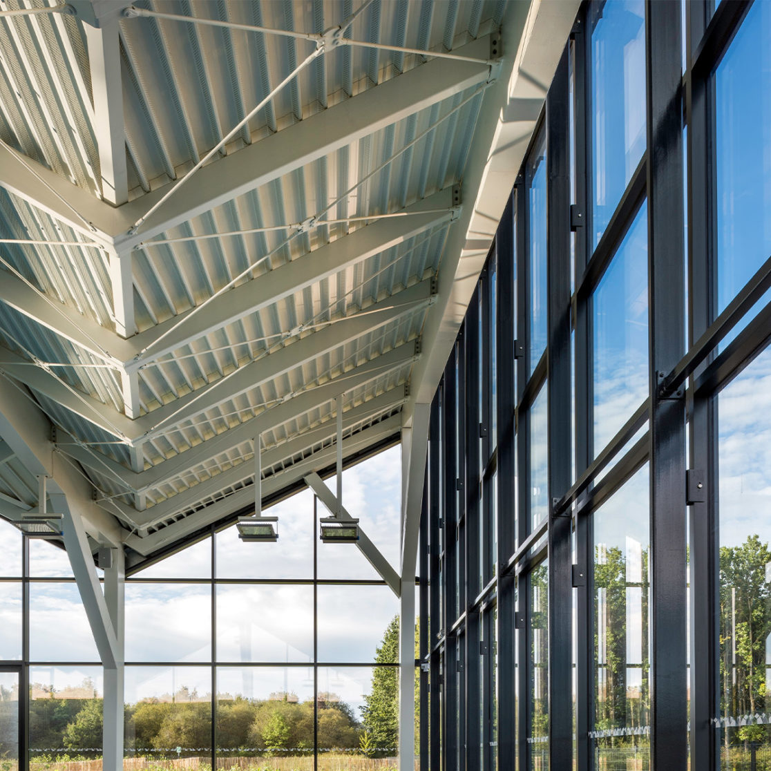 Poutre au vent avec système d'haubanage - L’AQUALUD – CENTRE AQUATIQUE – BERGERAC (24)